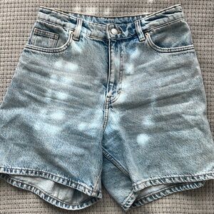 Monki Dad Jean Shorts - size 27